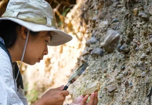 Análisis de estabilidad para túneles y excavaciones subterráneas